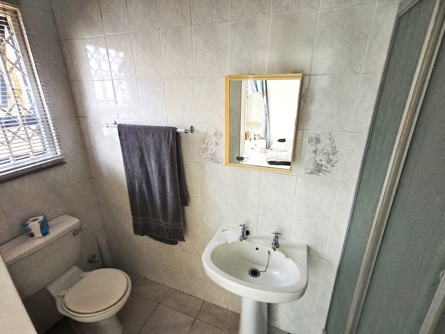 3 Bedroom Property for Sale in Mountainside Western Cape